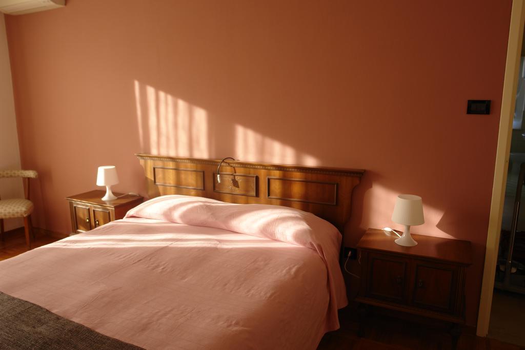 ראבנה B&B Beatrice חדר תמונה